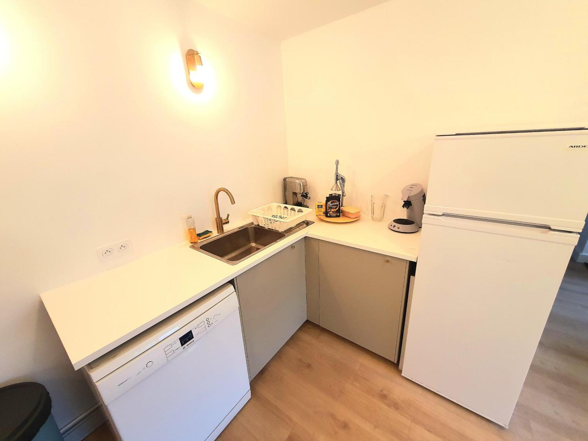 Chambre Paisible Chez L'Habitant En Rez De Chaussee Avec Salle D'Eau 10 Min Gare Et Centre Ville Évreux Exteriér fotografie